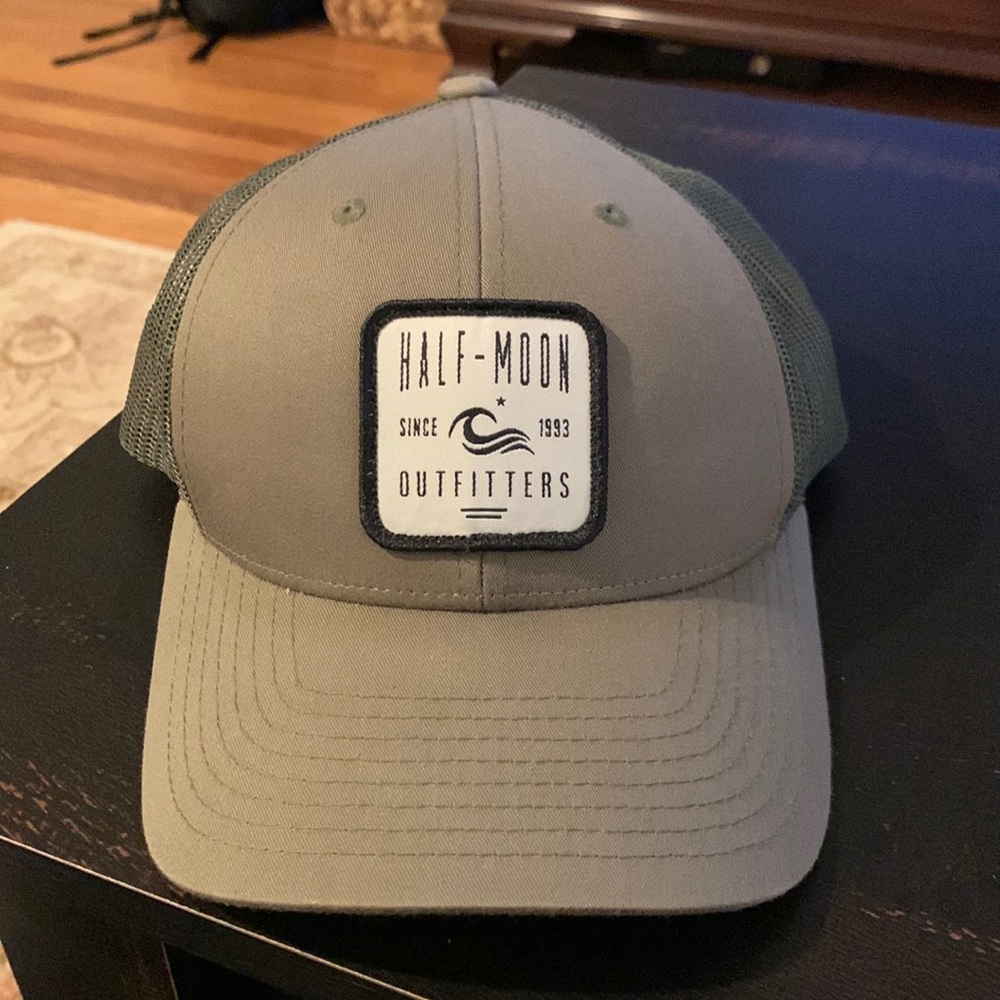 Men’s Trucker Hat
